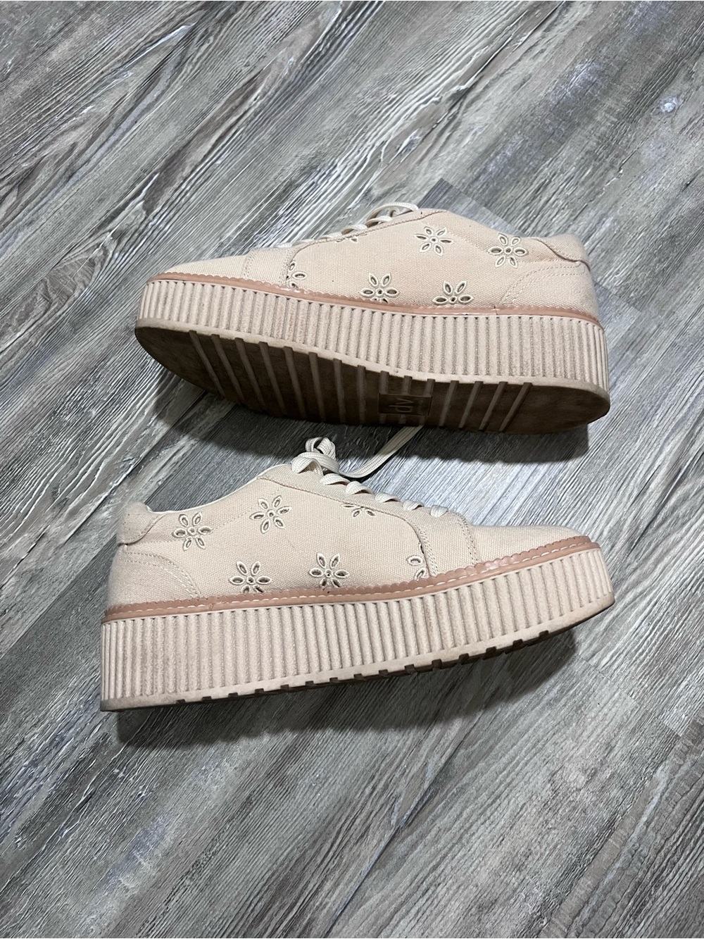 Dolce Vita Beige Floral Platform Sneakers
